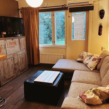 Wanha Koulu Tahko 2h Huone, Sauna, Minikeittioe, Rinteet Ravintola 6km, Sali, Wifi, Lemmikit Ok, Edukas *