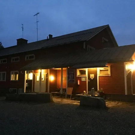 Apartment Wanha Koulu Tahko 2h Huone, Sauna, Minikeittioe, Rinteet Ravintola 6km, Sali, Wifi, Lemmikit Ok, Edukas Reittio